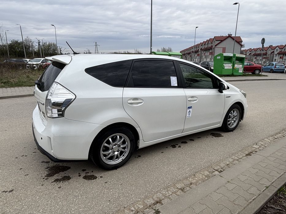 Toyota prius plus