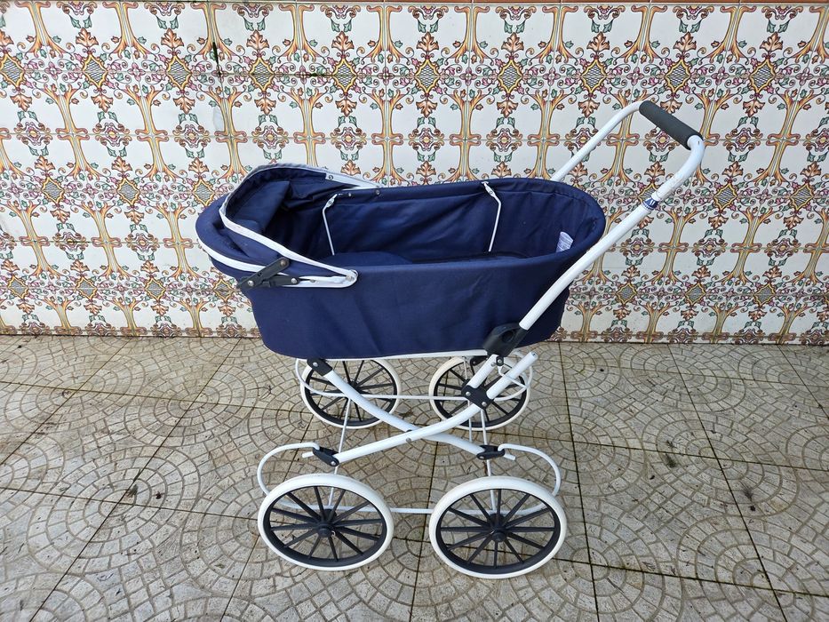 Carrinho bebe vintage para bonecas