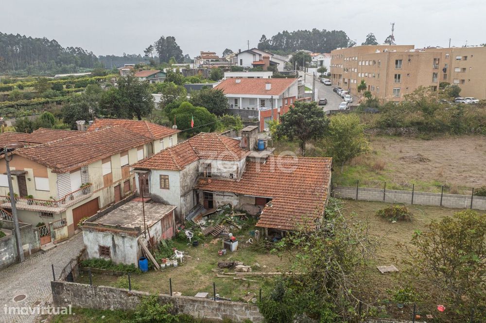 Moradia Independente com projeto aprovado para Venda em Coronado