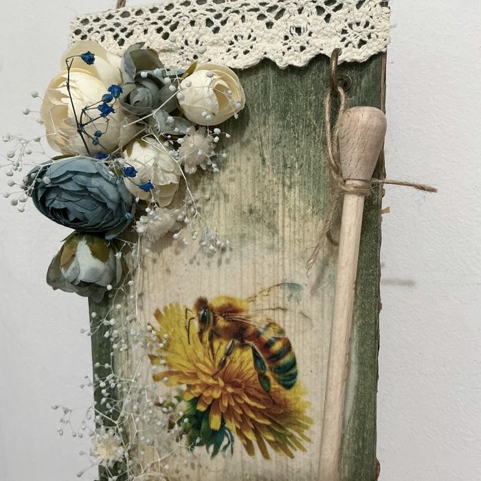 Dekoracja na desce, decoupage