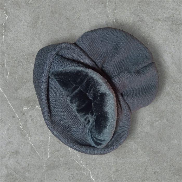 Зимова шапка Stussy