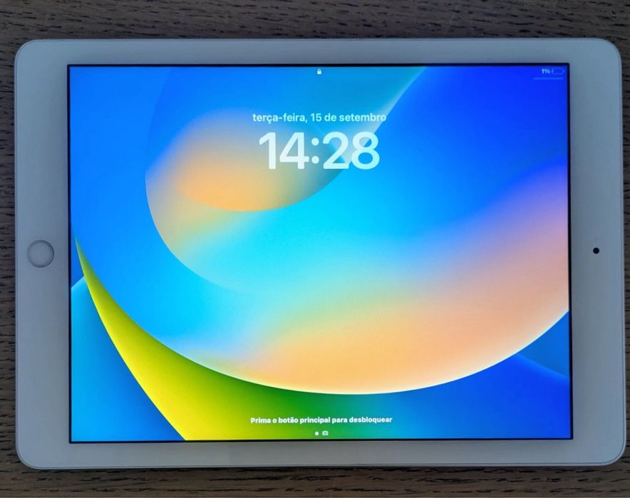 Ipad de 5a geracao 128 como novo