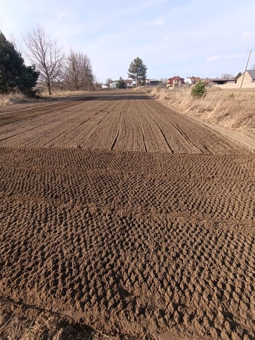 Równanie terenu,Niwelacja Działki,Usługi glebogryzarką separacyjną,