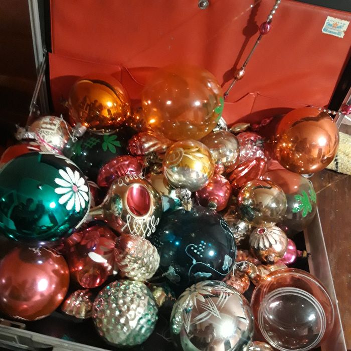 Іграшки на новорічну яликку, а ля 80-90 .