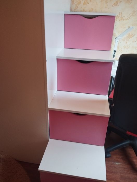 Стінка в дитячу кімнату.Двухяросне дитяче ліжко