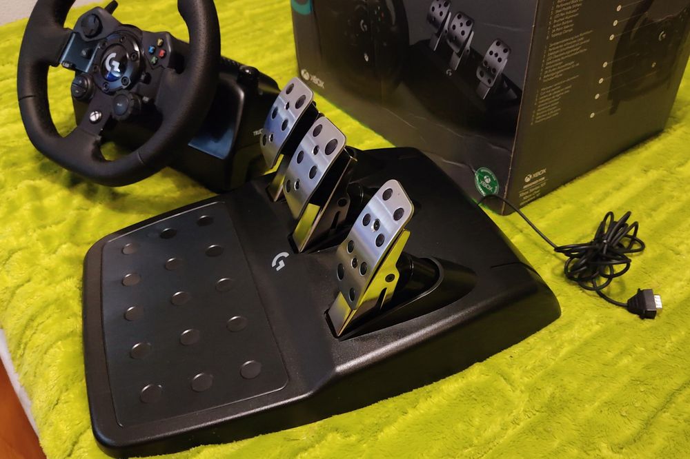 Logitech G923 XBOX  jogo simulação volante pedais playseat simracing