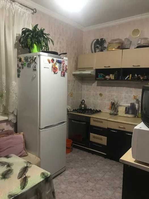 (13) Продам капітальний 2-поверховий будинок