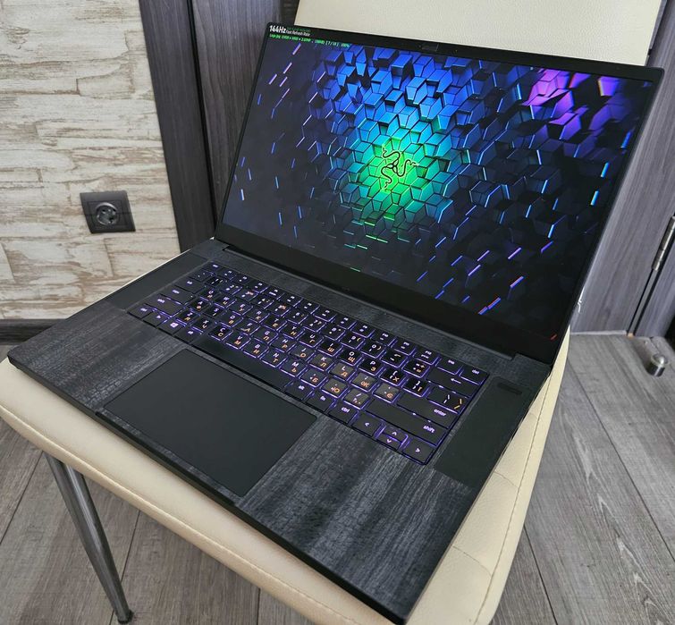 Продам геймерський ноутбук Razer Blade 15 Base