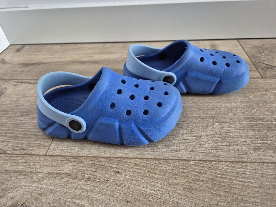 Mule, "kroksy", chodaki dziecięce, rozm 30, ale wg mnie to r 28