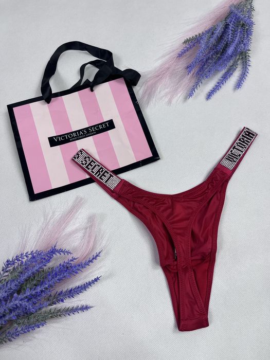 Czerwone majtki stringi z krysztalkami Victoria’s Secret rozmiar S