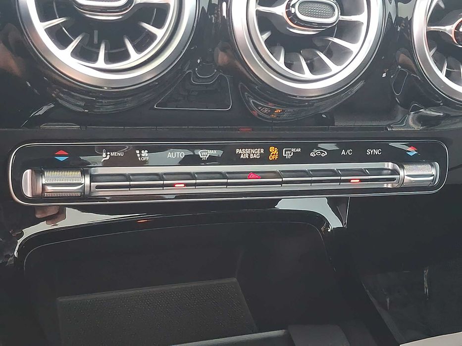 Mercedes-Benz CLA 250 4MATIC      2021