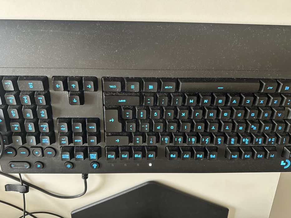 Asus tuf gaming a15+ perifericos