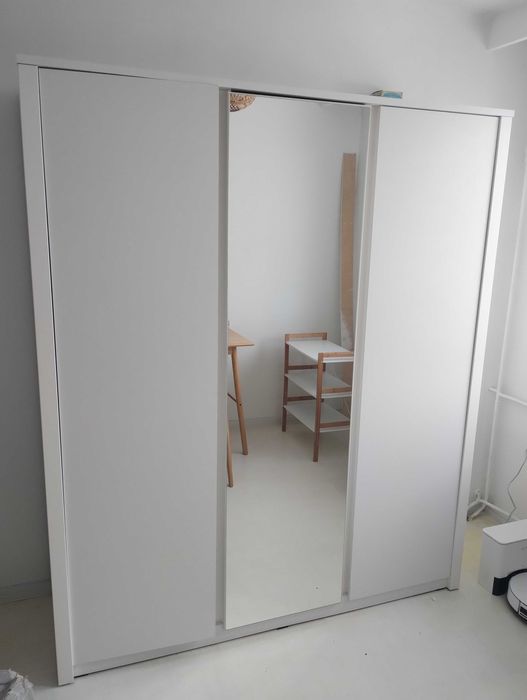 Szafa na ubrania biała 167x197 Jysk Vedde