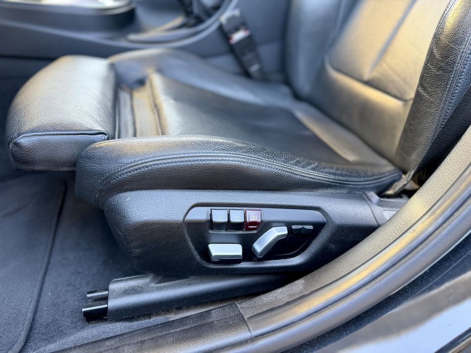 BMW 330e iPerformance Pack M