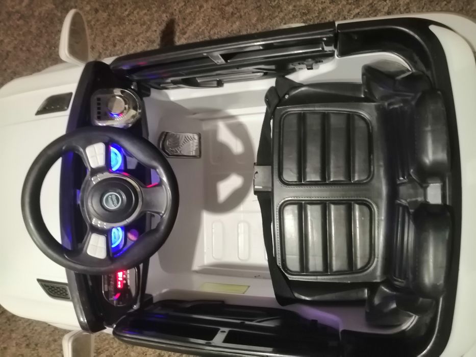 Детская машина на радиоуправлении