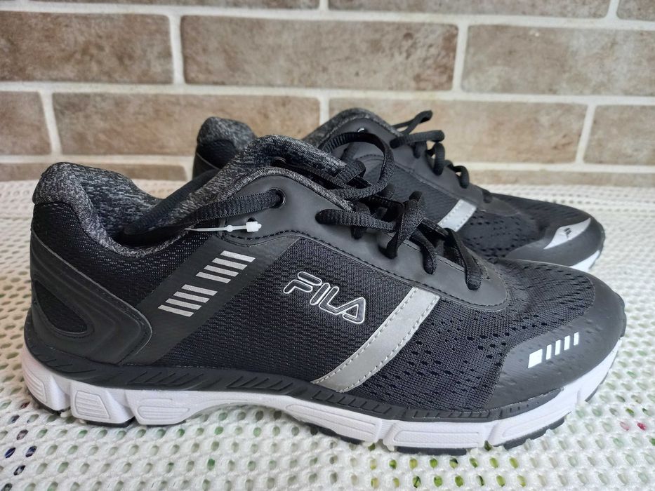 кросiвки Fila 40р