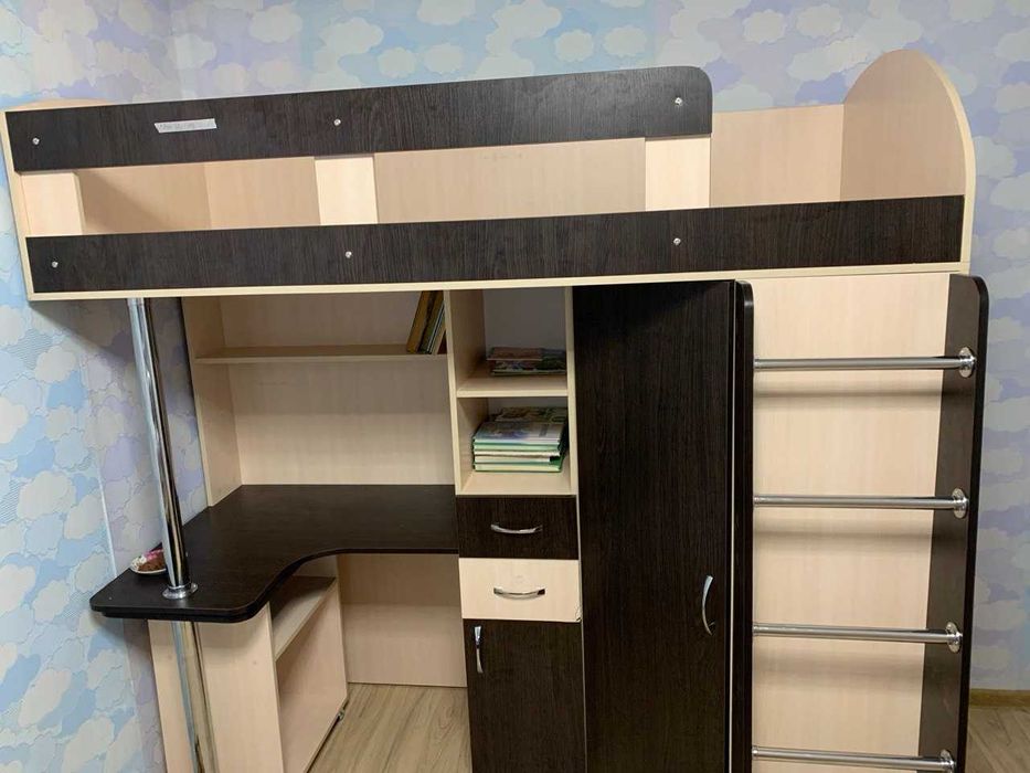 Ліжко двоповерхове (чердак)