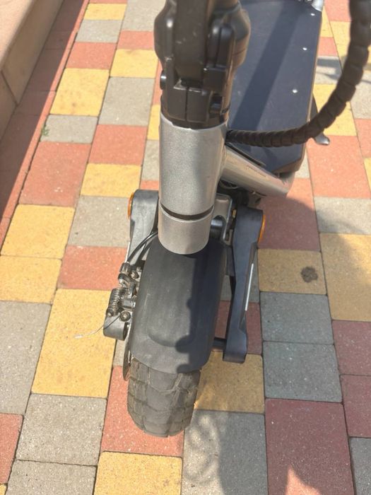 Продаю електро самокат Kukirin A1 2025 року