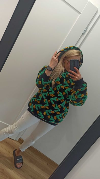 Fendi kurtka futerko bluza  M