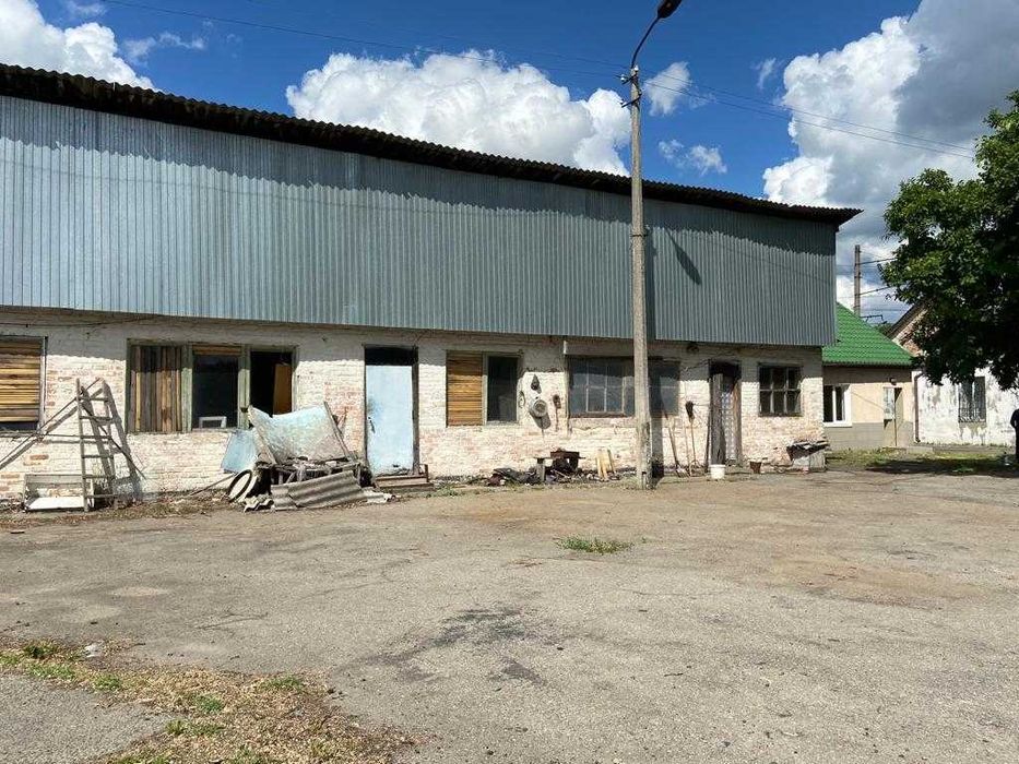 Комплекс  будівель 6644 м  в Фастові (залізниця, гарна локація)