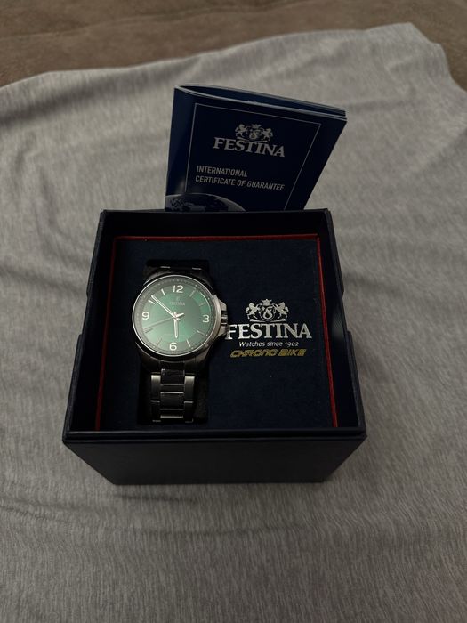 Годинник чоловічий festina в ідеалі з документами та гарантією
