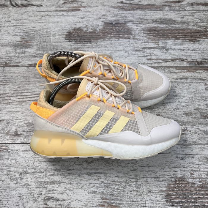 Кросівки Adidas ZX 2K Boost Pure GZ7875 розмір 40 оригінал