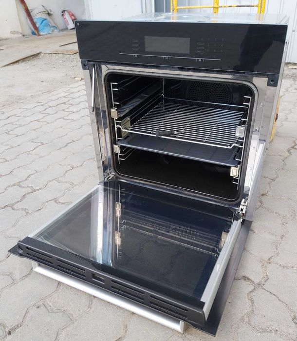 Духовой шкаф Миле Miele H 5681 BP пиролиз пар черная б/у духовка