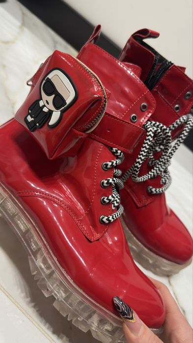 Czerwone botki sznurowane Karl Lagerfeld