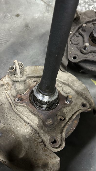 Напіввісі Toyota Land Cruiser 90