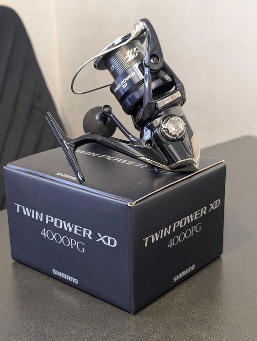 Shimano Twin power 25 XD 4000PG: 16 999 грн. - Охота / рыбалка