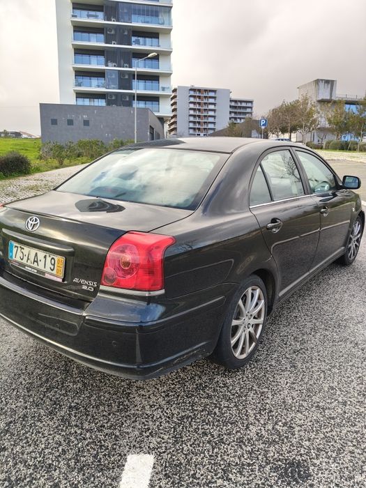 Toyota Avensis 2.0 VVT-i | 2005 | 147cv | Estofos em Pele Aquecidos