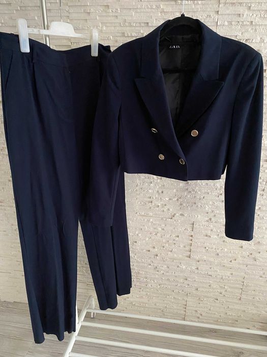 Zara granatowy garnitur krótki żakiet marynarka - szerokie spodnie