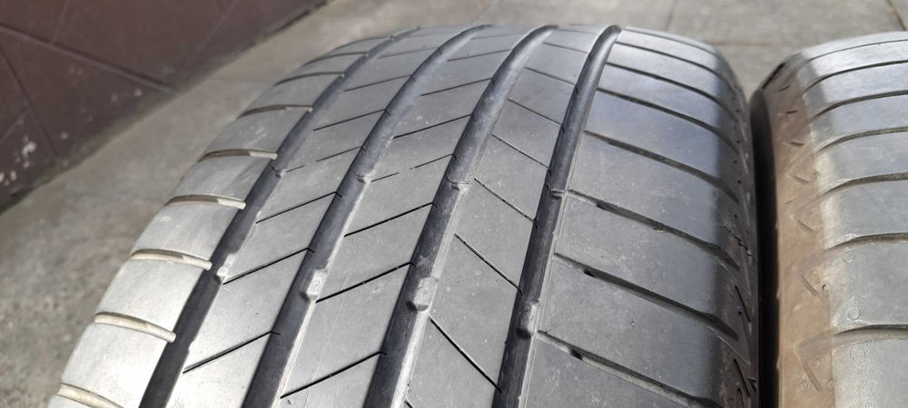 Opony letnie  Bridgestone  235/55 R17 H XL VW         103H