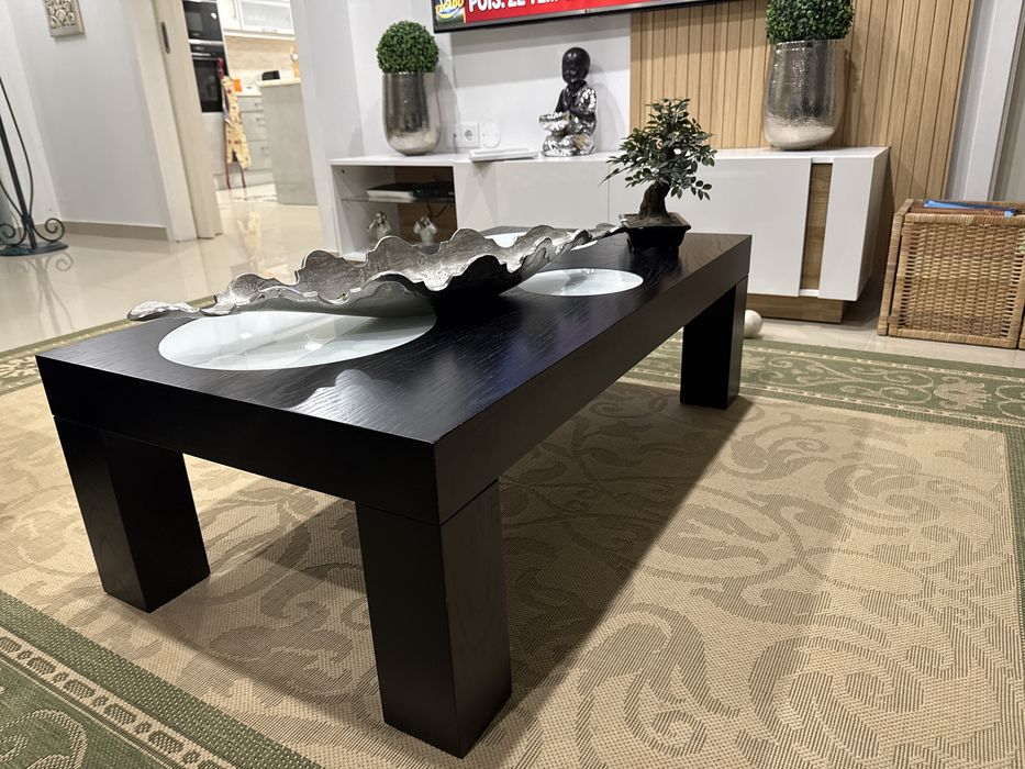 Mesa preta para venda