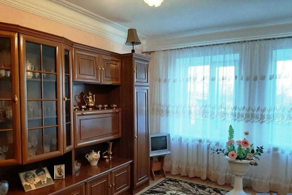 Продам просторий дом у с. Буялик площею 92 кв.м.  Одесская  обл.  р9