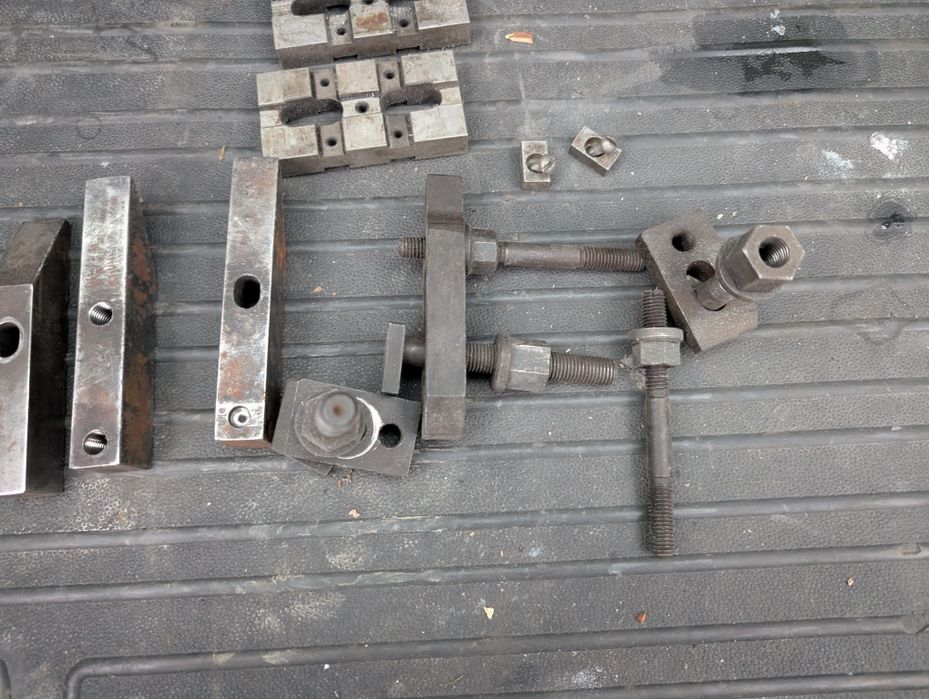 Фрезерно сверлильні приспособи