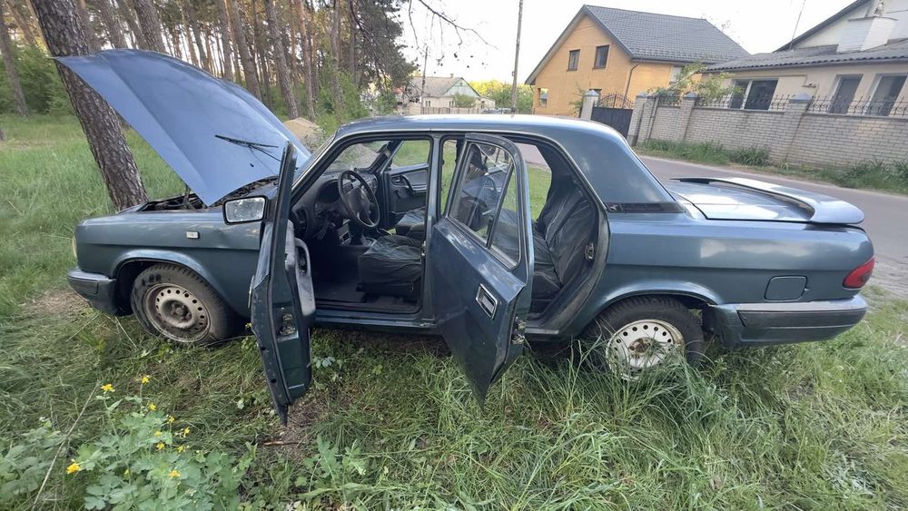 Авто ГАЗ 3110 Волга