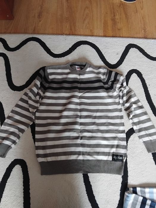 Зимовий светер Here