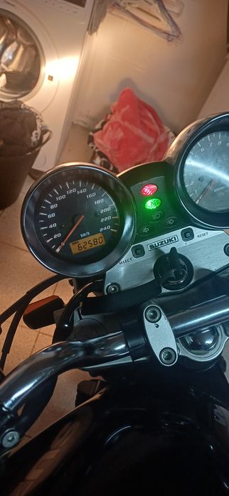 Suzuki bandit 600 de 2001  com 25kw