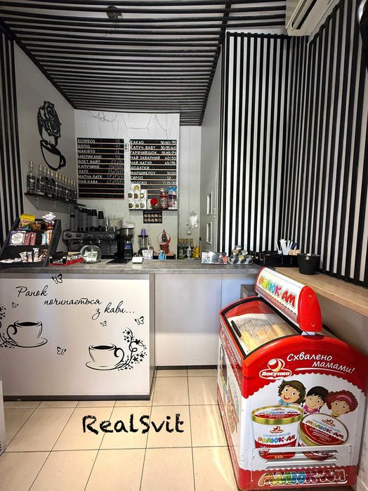 Фасадне приміщення під кавʼярню, тощо, вільне! Закревського 42а