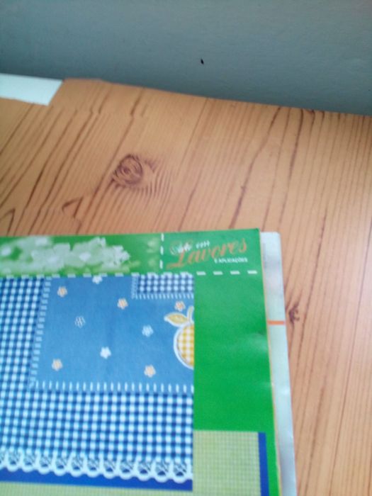Revistas de bordados á mão.