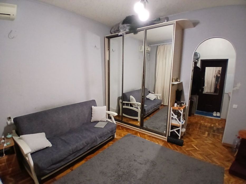 Продам гостинку м Спортивная