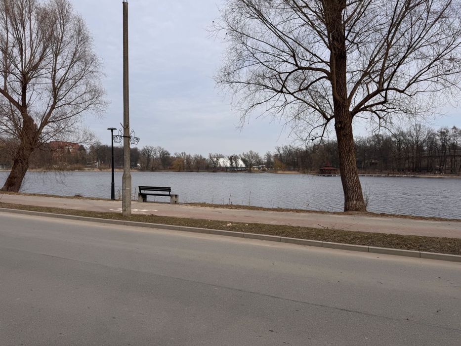 Apartament nad jeziorkiem
