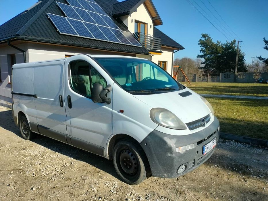 Opel Vivaro Trafic 1.9 long 6biegów