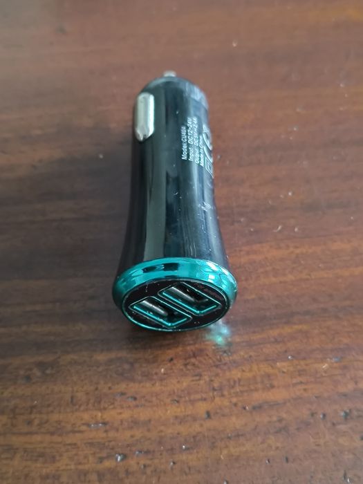 Isqueiro carregador de carro USB/Suporte para telemóvel carro