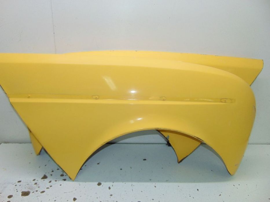 Renault 4l guarda lamas