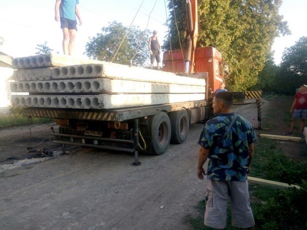 Плити перекриття пк пкж збв жбі фбс блоки дорожні Аєродромні заборні