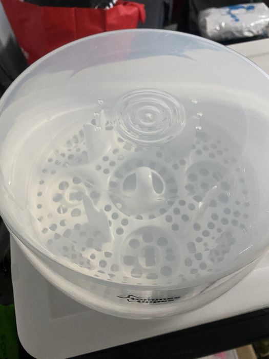 Vendo esterilizador Tommee Tippee