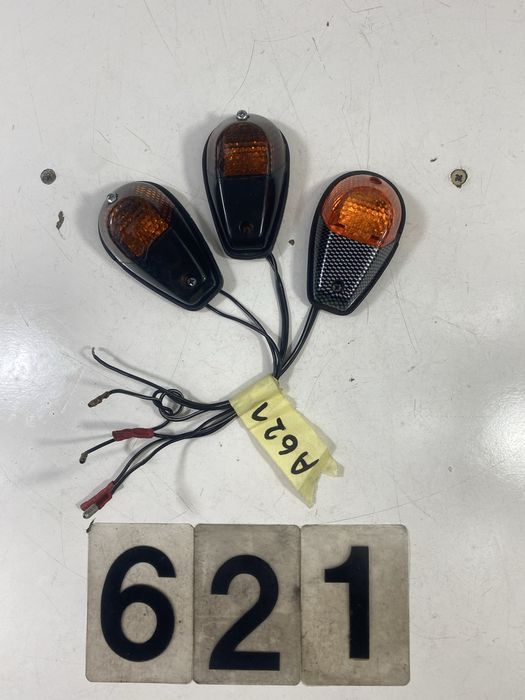 Uniwersalne Kierunkowskazy 3 Sztuki A621