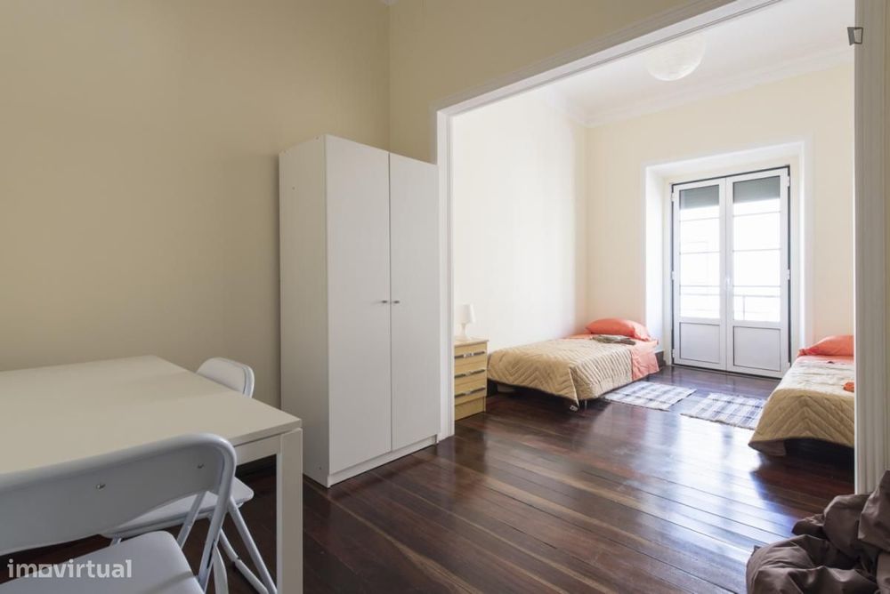 Quarto - localizado em Alcântara Lisbon
